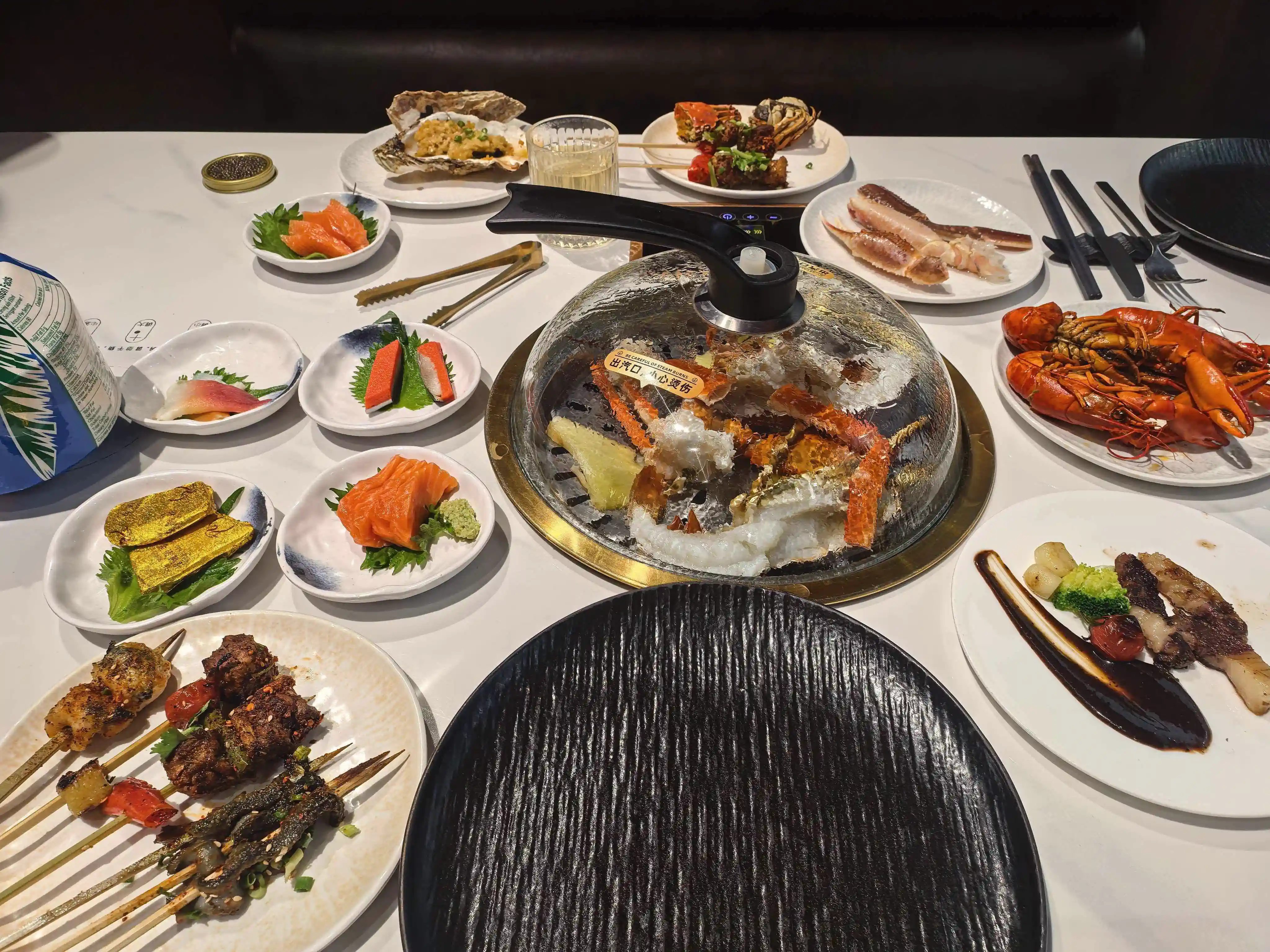 被富哥朋友请吃大餐（锐评从夯到拉） 的封面